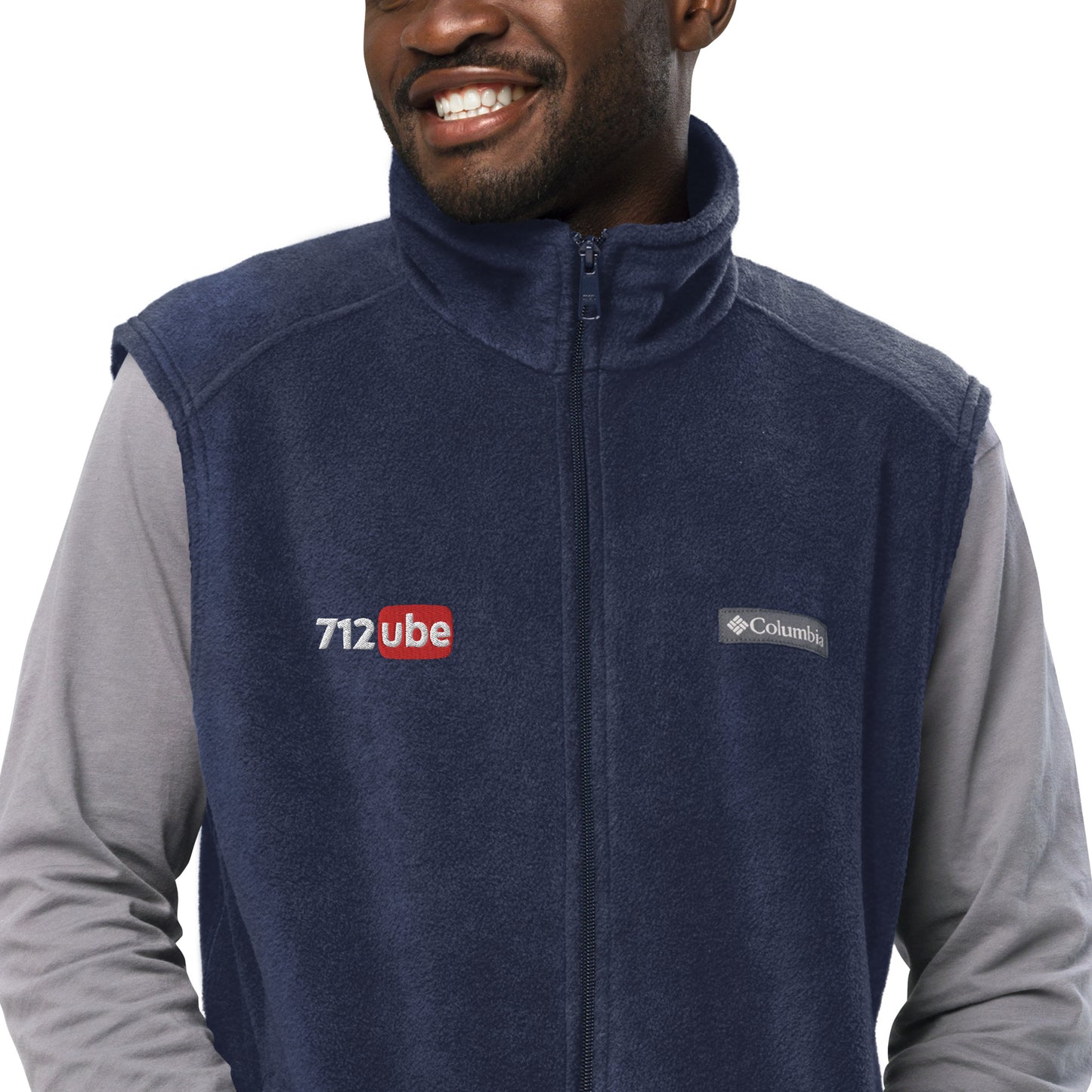 712ube x Columbia Men's Embroidered Fleece Vest (White Logo)